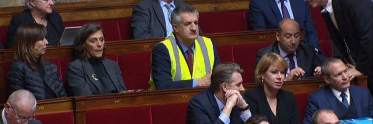 Gilet jaune : Jean Lassalle interpellé pour terrorisme